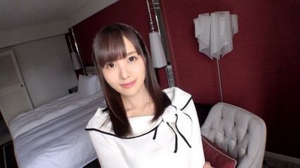 初拍攝，雪肌美臀，堅實工作中的苗條美女，她對愛情也很認真... 初拍攝，N